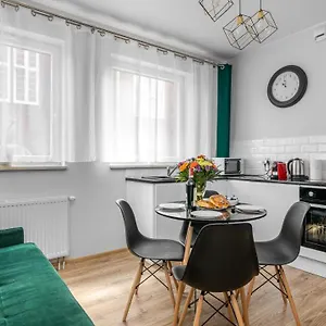 Maya's Flats & - Walowa 25 Апартаменты Гданьск